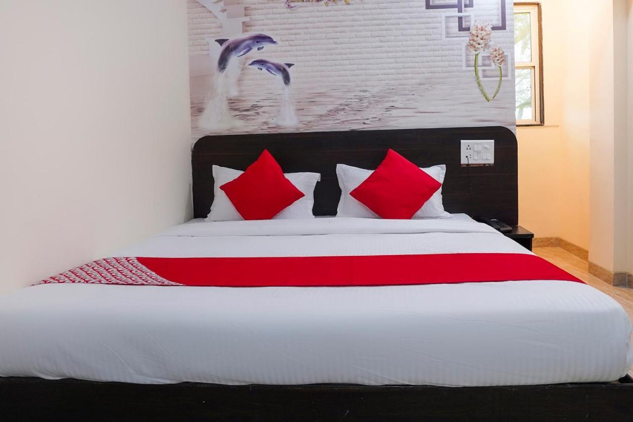 פונה Oyo Flagship 68474 Hotel Viraj מראה חיצוני תמונה