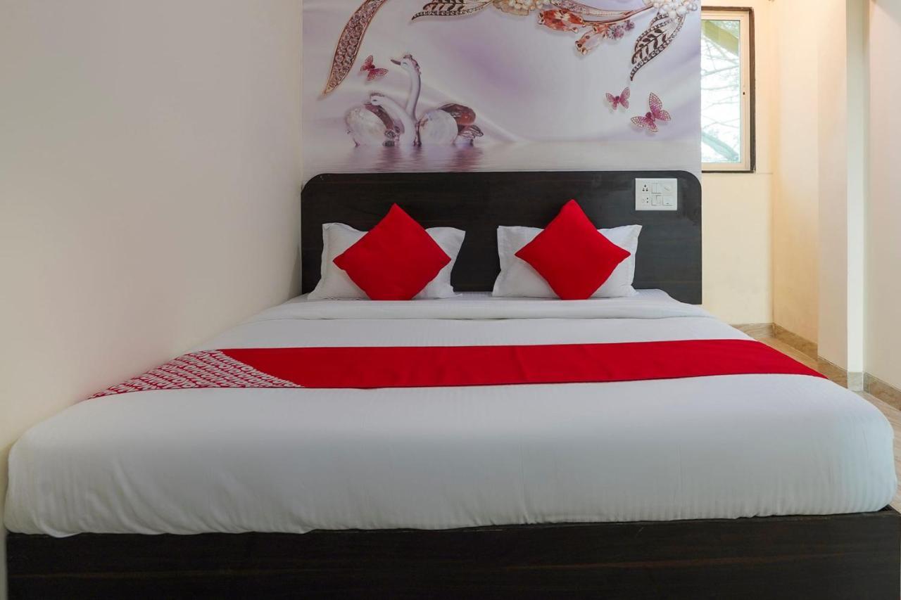 פונה Oyo Flagship 68474 Hotel Viraj מראה חיצוני תמונה