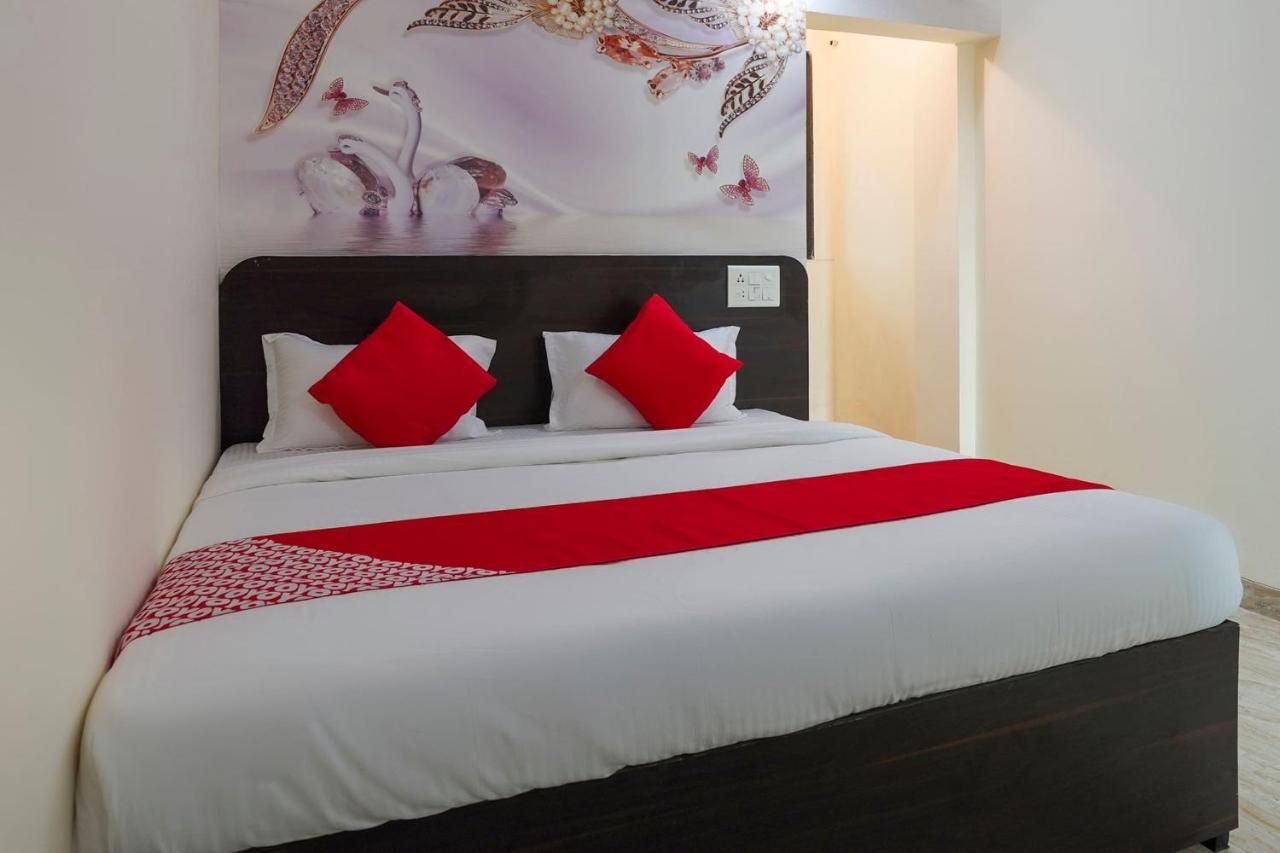 פונה Oyo Flagship 68474 Hotel Viraj מראה חיצוני תמונה